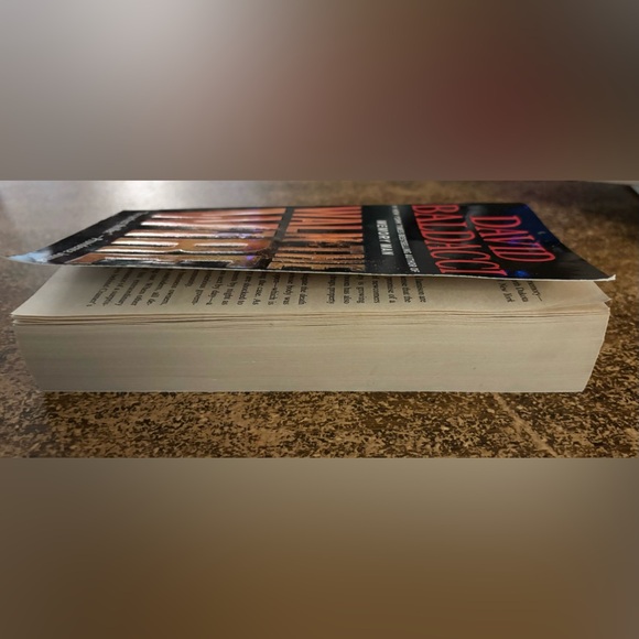 (3 for $20)David Baldacci Walk The Wire Excellent Used Condition - Picture 4 of 6